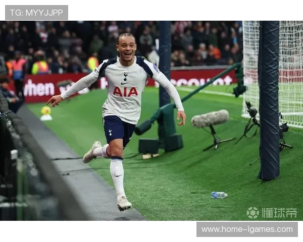 热刺定位球战术失效，弗兰克需寻变招