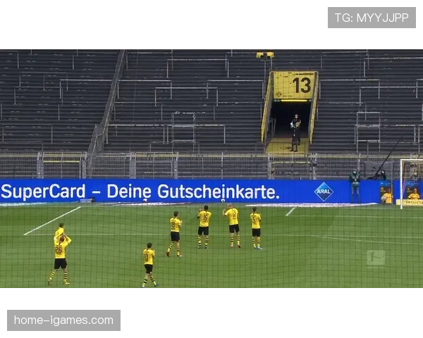 德国足球博物馆举办“德甲60年攻防演变”特展